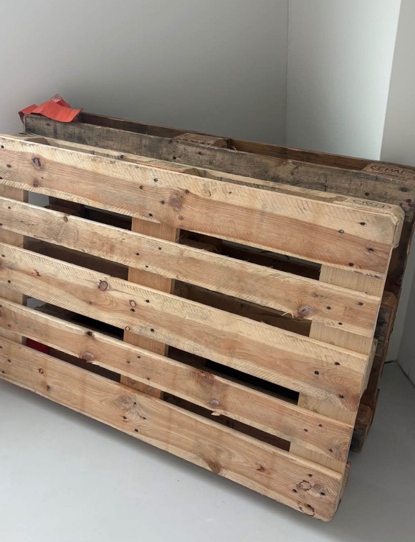 GRATIS – 2 HOUTEN PALLETS, Ophalen, Gebruikt, Pallet