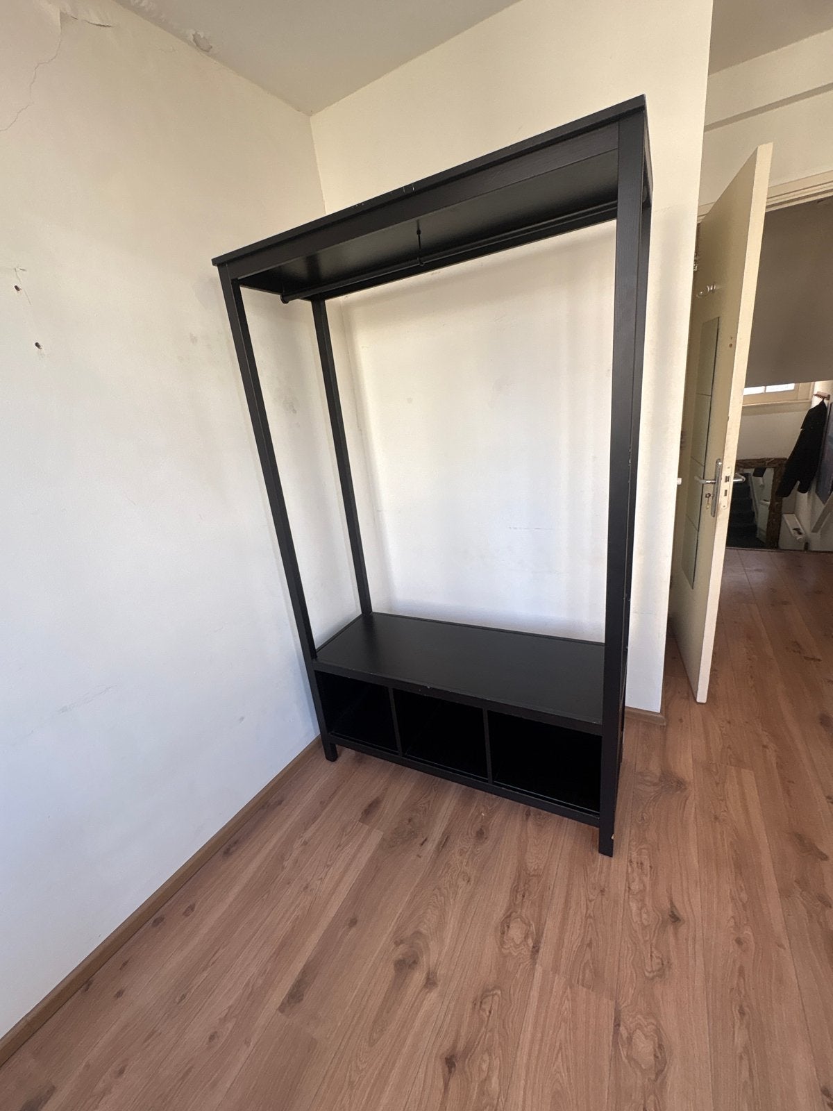 Ikea Kledingkast met Opbergvakken - Zwart, Ophalen, Met plank(en), Gebruikt, 50 tot 100 cm