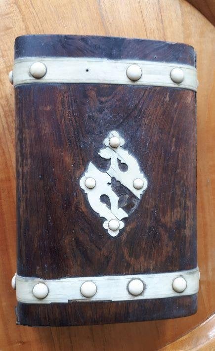 Oud kistje met sleutel, Antiek en Kunst, Curiosa en Brocante, Ophalen of Verzenden
