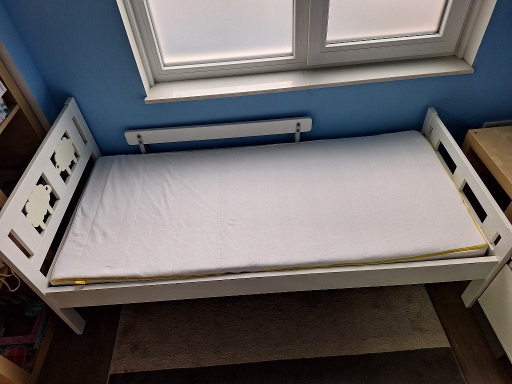 IKEA Minnen meegroeibed (wit) met schaapjes, Kinderen en Baby's, Kinderkamer | Bedden, Gebruikt, 70 tot 85 cm, Minder dan 140 cm