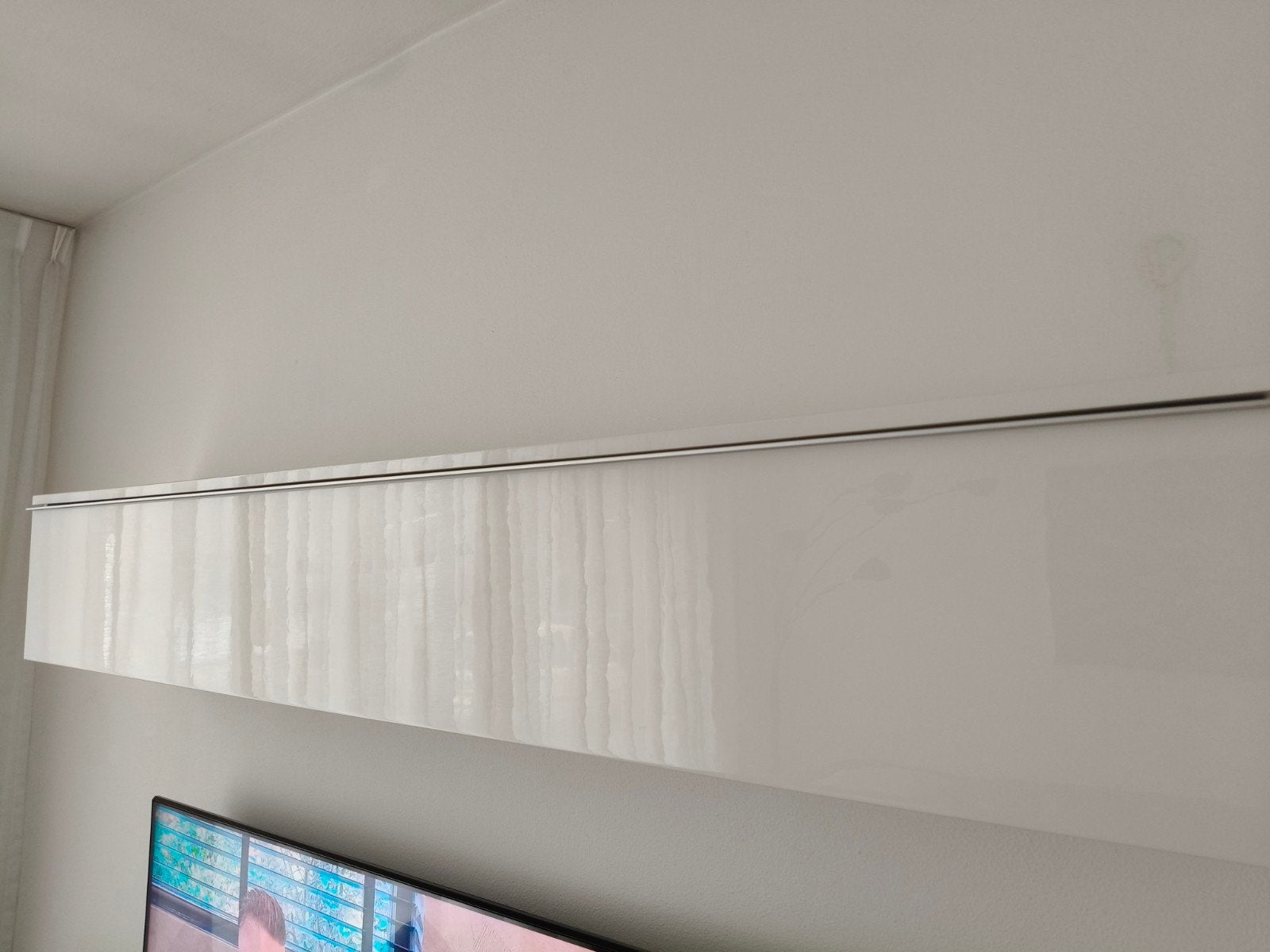 Hoogglans witte kast, Huis en Inrichting, Kasten | Televisiemeubels, Gebruikt, Minder dan 100 cm, 150 tot 200 cm, 25 tot 50 cm