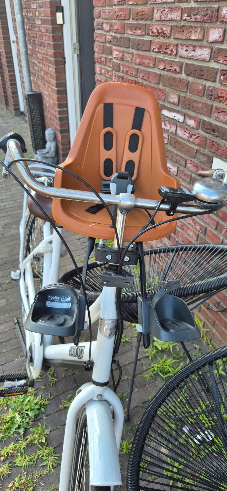 Bobike fietsstoel bruin - in goede staat, Fietsen en Brommers, Fietsaccessoires | Fietsstoeltjes, Voetsteuntjes, Voorzitje, Ophalen of Verzenden