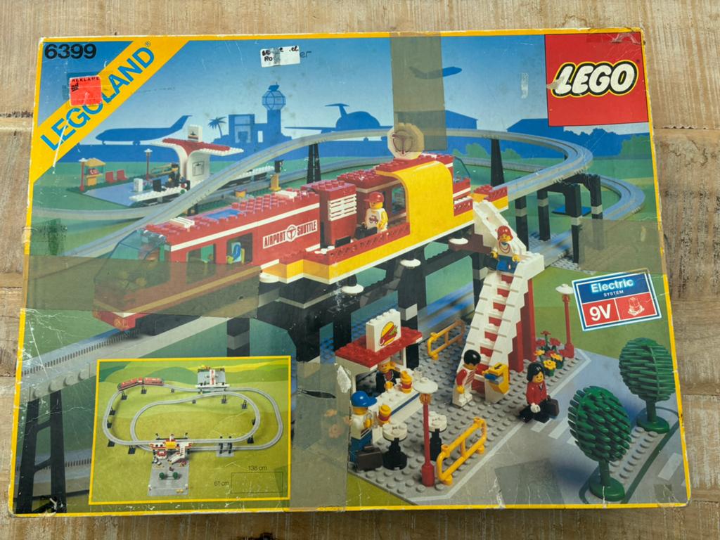 LEGO Airport Shuttle 6399 - eerste eigenaar - uniek, Ophalen of Verzenden, Zo goed als nieuw