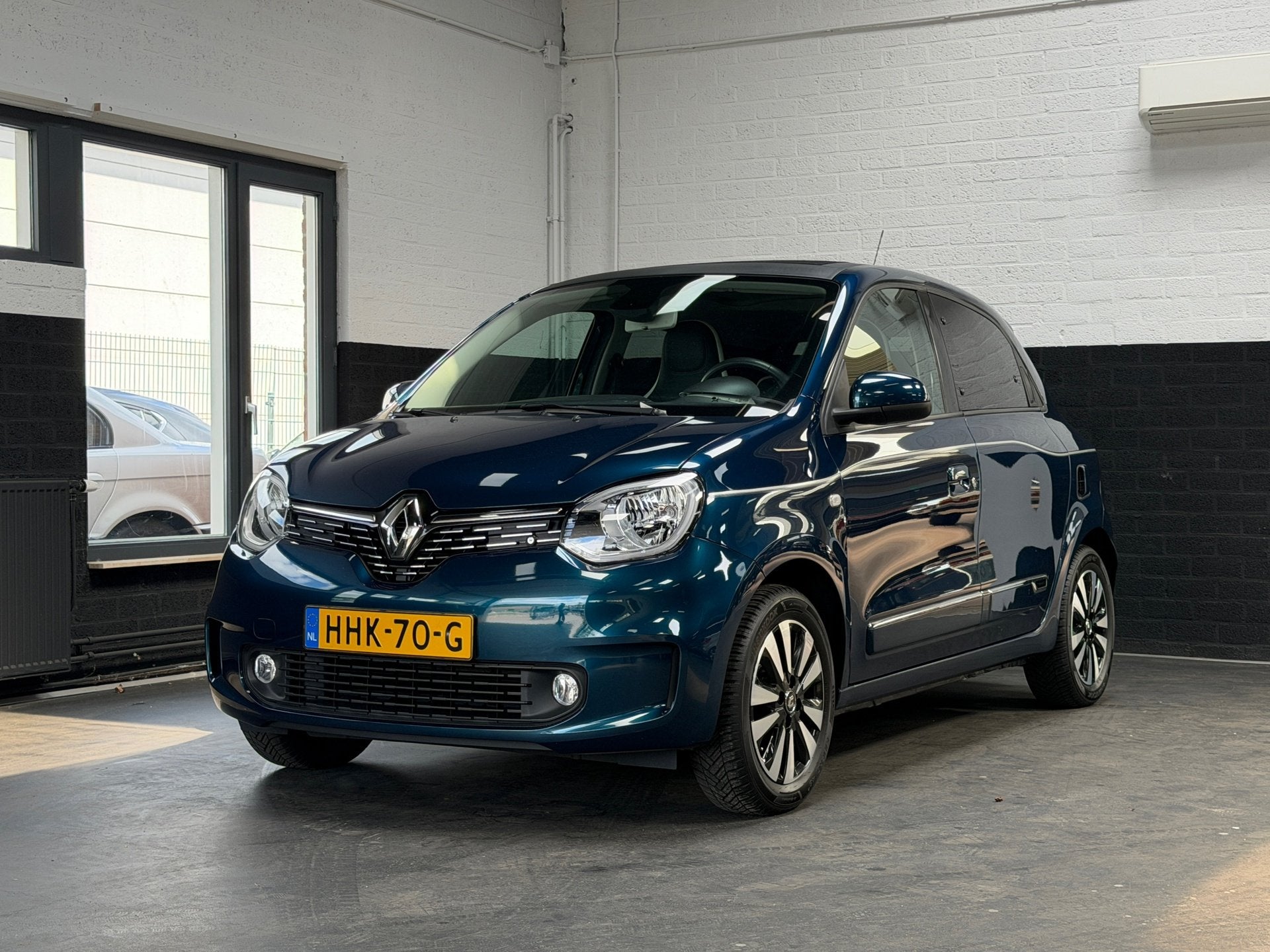 Renault TWINGO 1.0 SCe Limited | Cabrio | Leder | Navi | DAB, Auto's, Renault, 65 pk, Gebruikt, 23 km/l, Leder