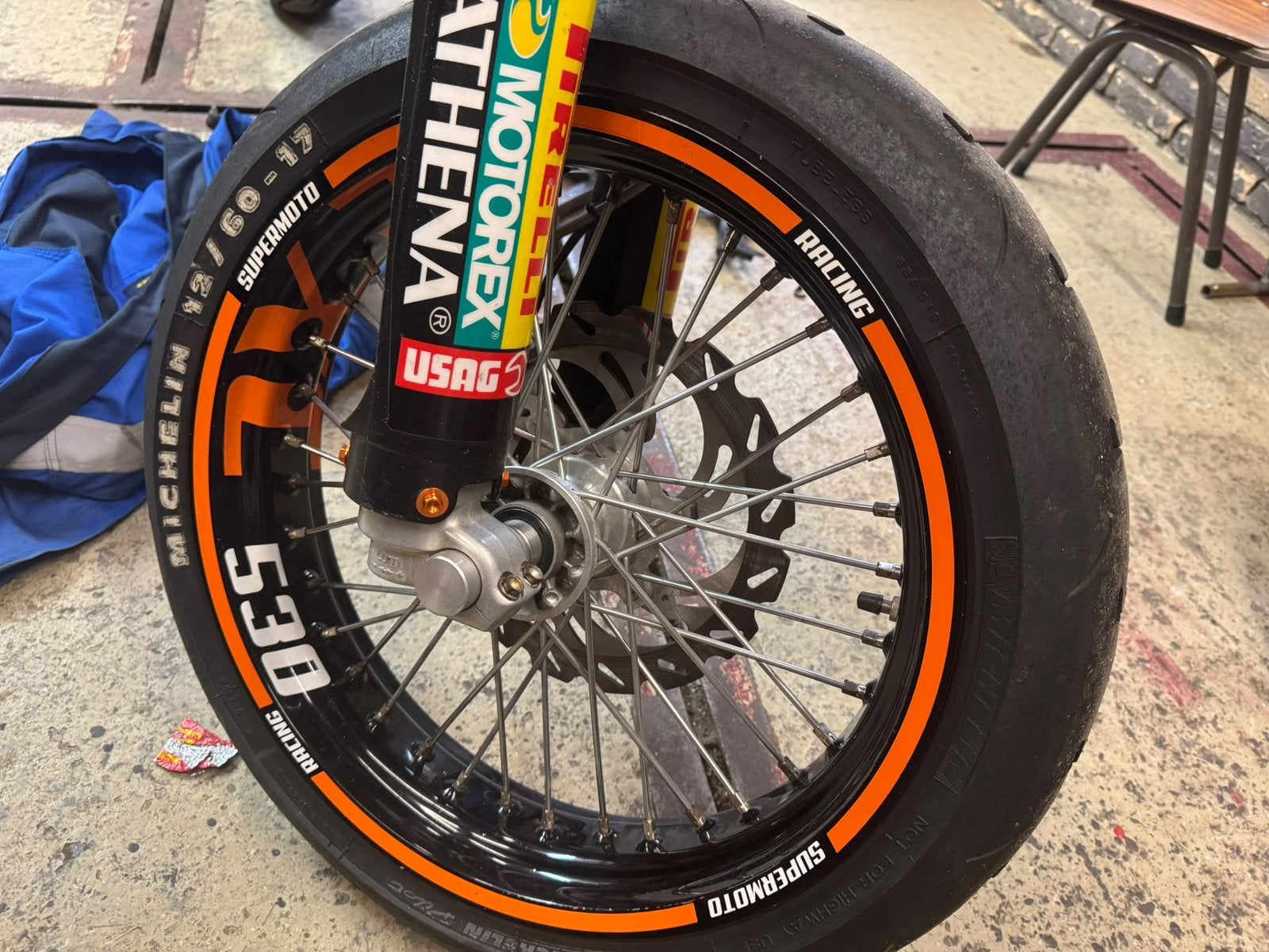 Ktm 525 (2005) supermoto wielen, Motoren, Ophalen