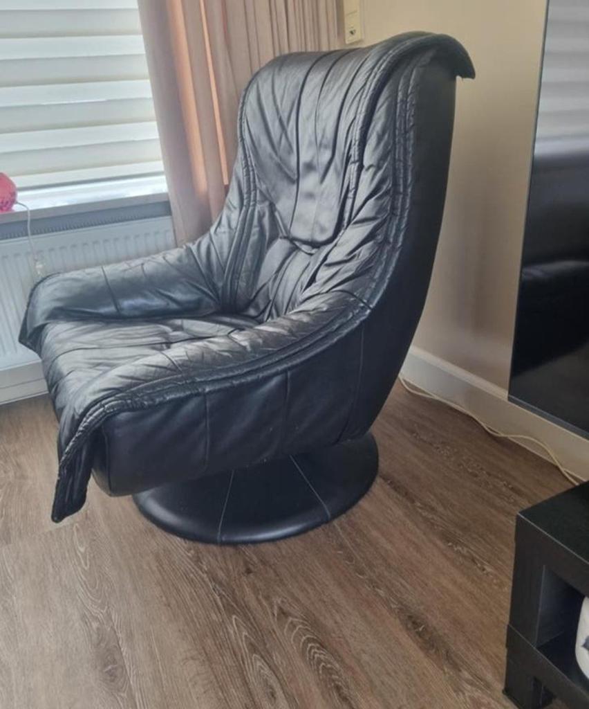 2 Zwarte leren fauteuil - Gebruikt, Ophalen, Gebruikt, Modern comfort, 75 tot 100 cm