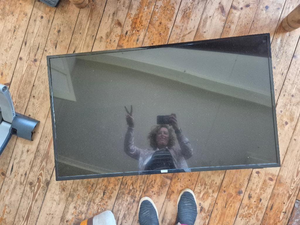 Philips 43inch Smart TV inclusief beugel, Audio, Tv en Foto, Ophalen, Philips, 50 Hz, 100 cm of meer