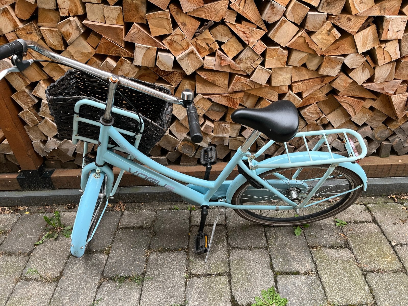 Vogue kindertransportfiets lichtblauw met mand, Ophalen, Gebruikt, 20 inch of meer