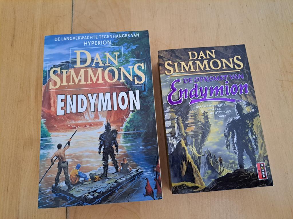 Dan Simmons - Endymion & De Opkomst van Endymion, Boeken, Ophalen of Verzenden, Gelezen, Dan Simmons