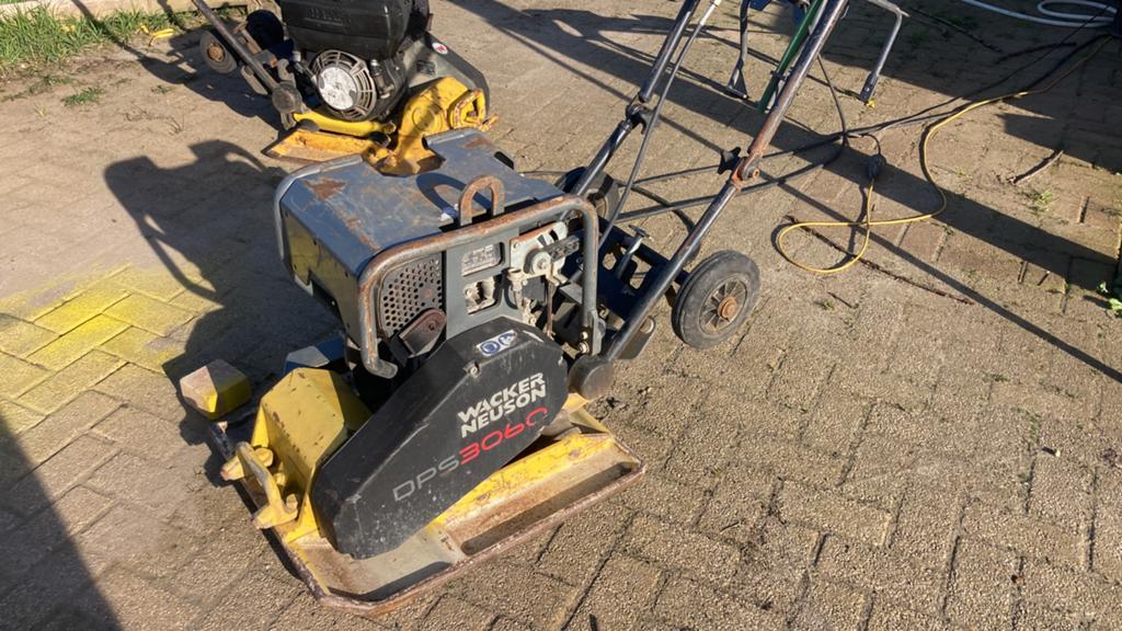 3tons wacker 3060 trilplaat, nette staat, Doe-het-zelf en Verbouw, Ophalen, Zo goed als nieuw