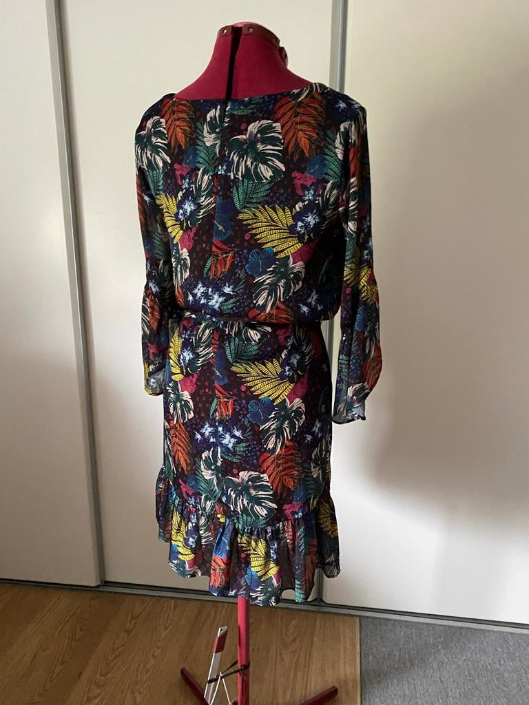 SET Jurk met lange mouwen maat 38/40, Maat 38/40 (M), Overige kleuren, Ophalen of Verzenden, Knielengte