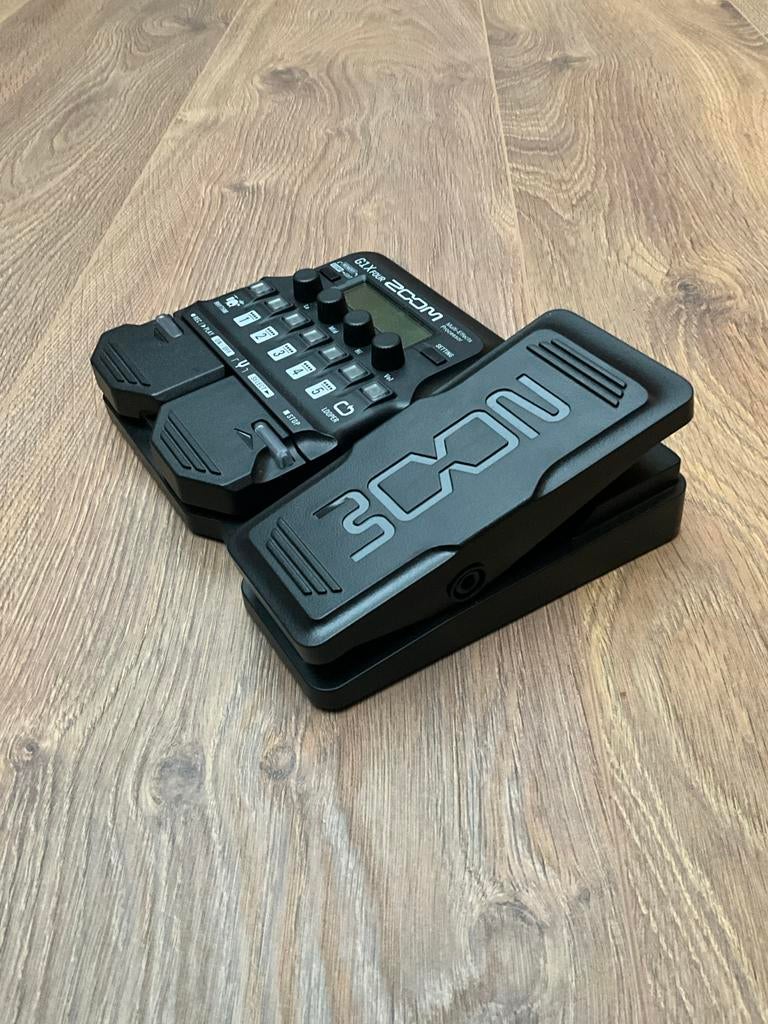 Zoom G1X Four Multi-effect Processor met Expression Pedaal, Muziek en Instrumenten, Effecten, Ophalen of Verzenden, Gebruikt, Multi-effect