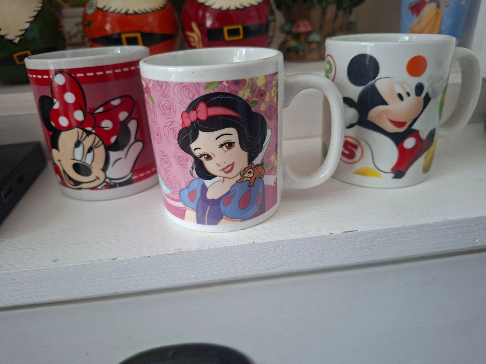 Set van 4 Disney mokjes - Sneeuwwitje, Assepoester, Belle, Ophalen of Verzenden, Overige figuren, Zo goed als nieuw, Servies