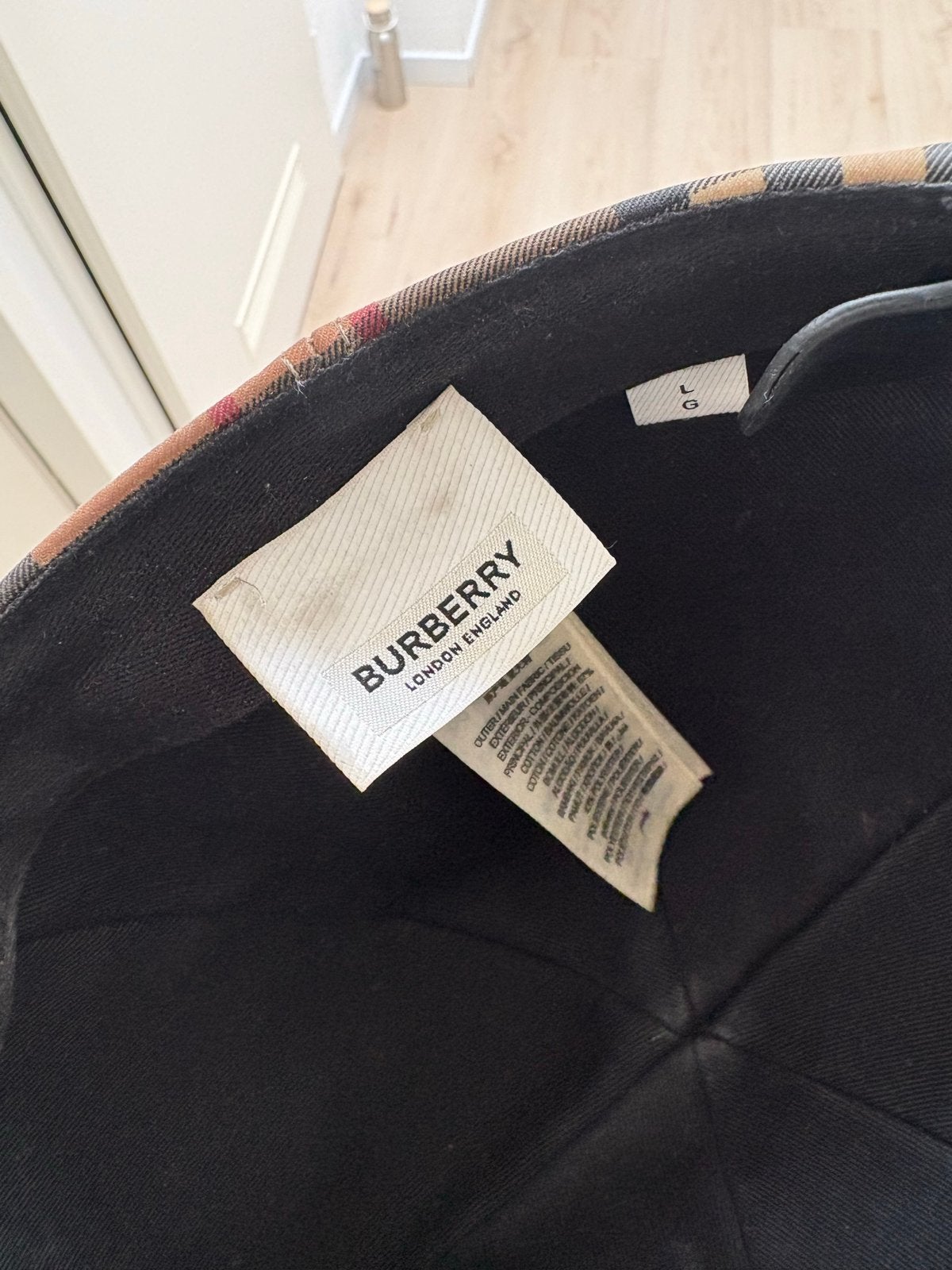 Burberry London England Pet, Ophalen of Verzenden, Gedragen, 58 of 59 cm (L, 7¼ of ⅜ inch), Pet