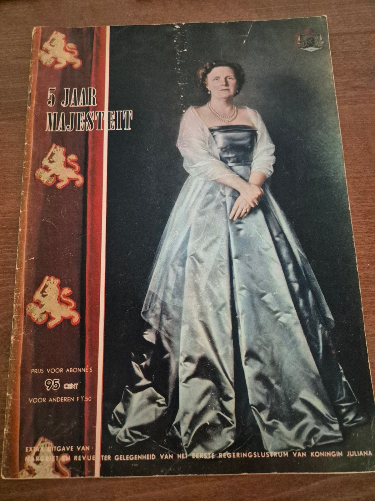 5 Jaar Majesteit - Regeringsjubileum Juliana 1953, Verzamelen, Ophalen of Verzenden, 1940 tot 1960, Nederland, Tijdschrift