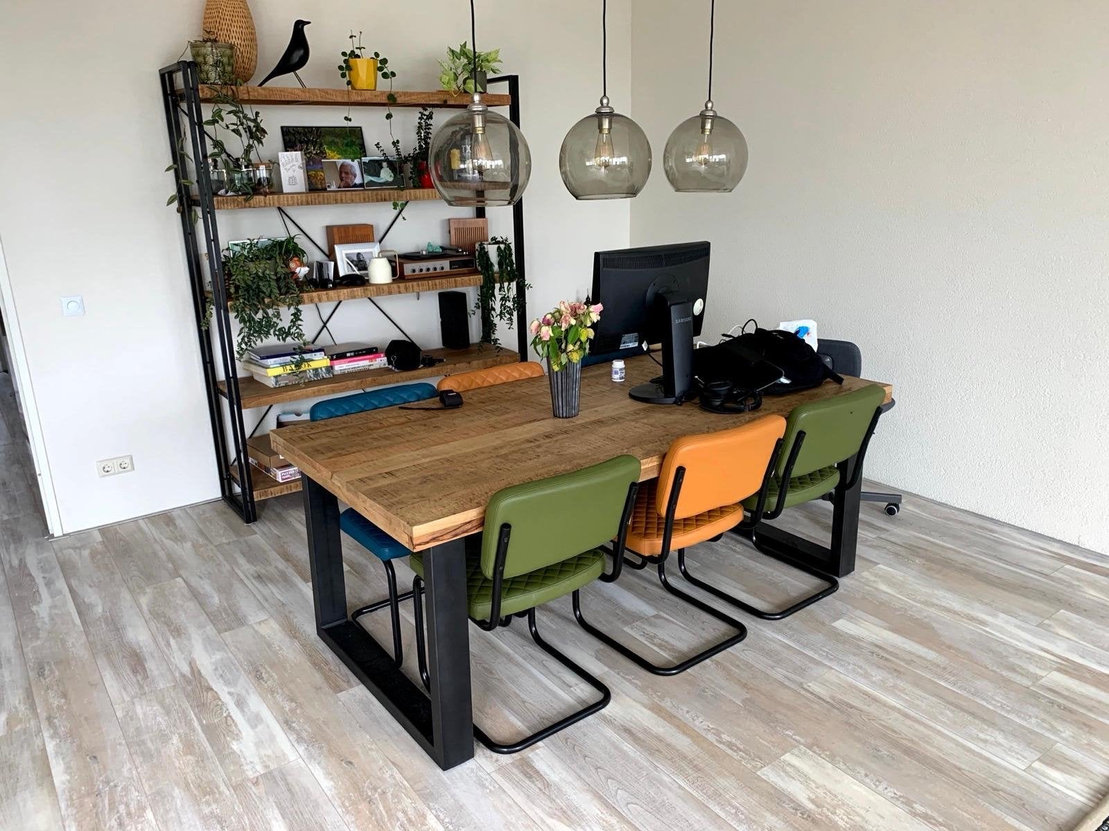 Industriële eettafel + kast – mangohout & zwart staal, Huis en Inrichting, Tafels | Eettafels, Ophalen, 100 tot 150 cm, 200 cm of meer