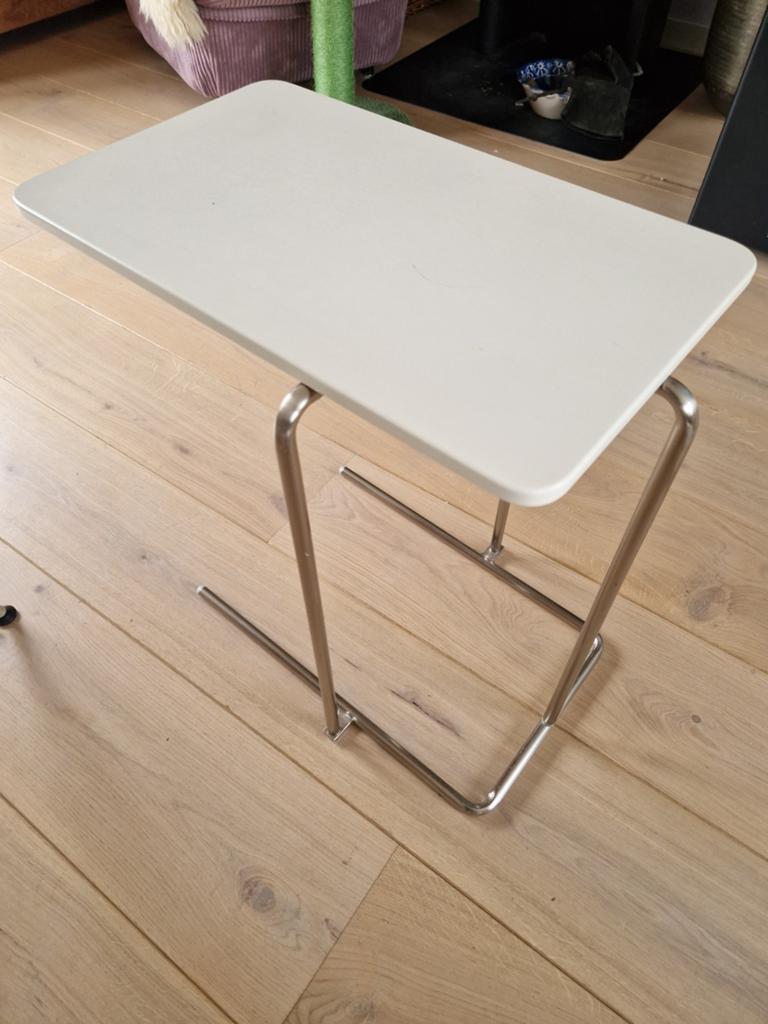 Ikea bijzettafel, 45 tot 60 cm, Minder dan 55 cm, Gebruikt, Metaal of Aluminium
