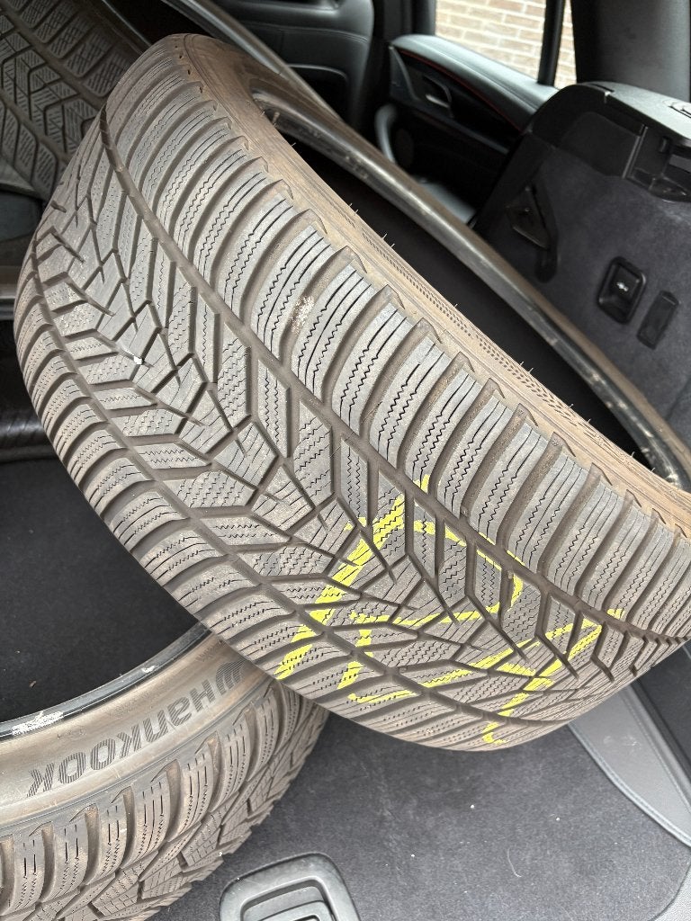 Winterbanden, 20". 2x Hancook 275/40, 2x Pirelli 245/45, Auto-onderdelen, Banden en Velgen, Ophalen, Gebruikt, 275 mm, Winterbanden