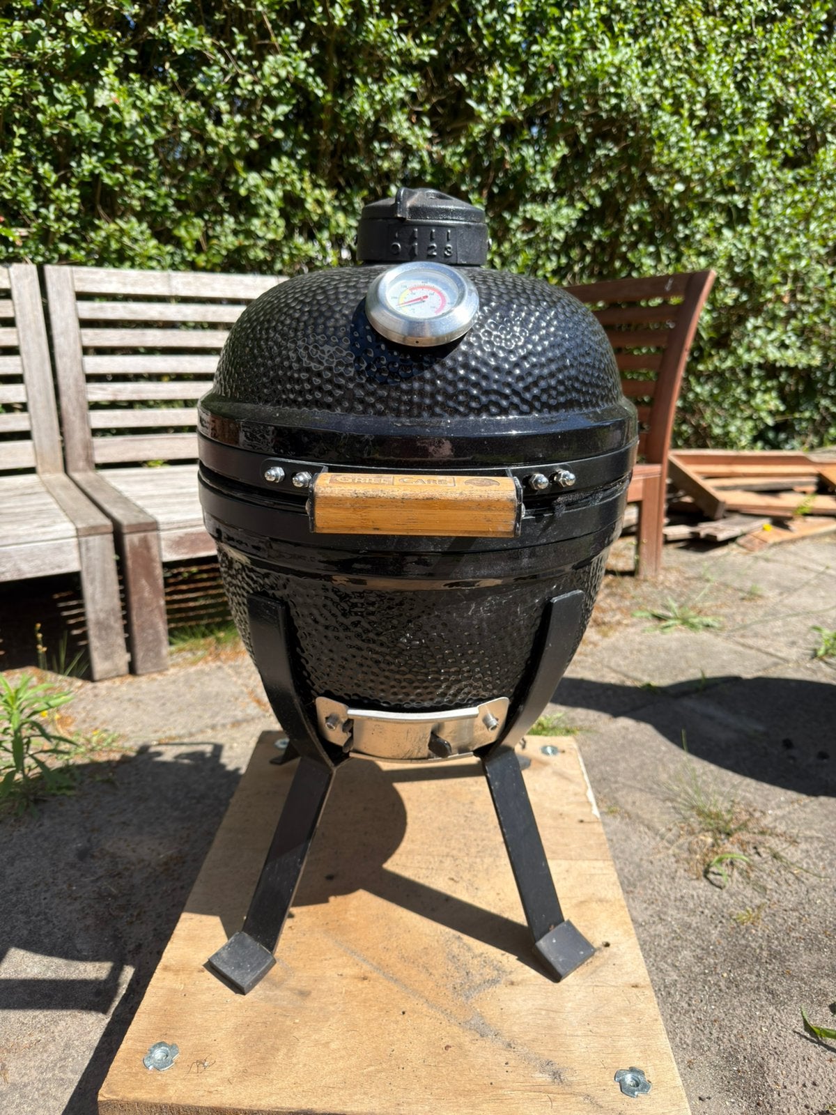 Grill care komado bbq egg 2x gebruikt., Tuin en Terras, Houtskoolbarbecues, Ophalen, Zo goed als nieuw