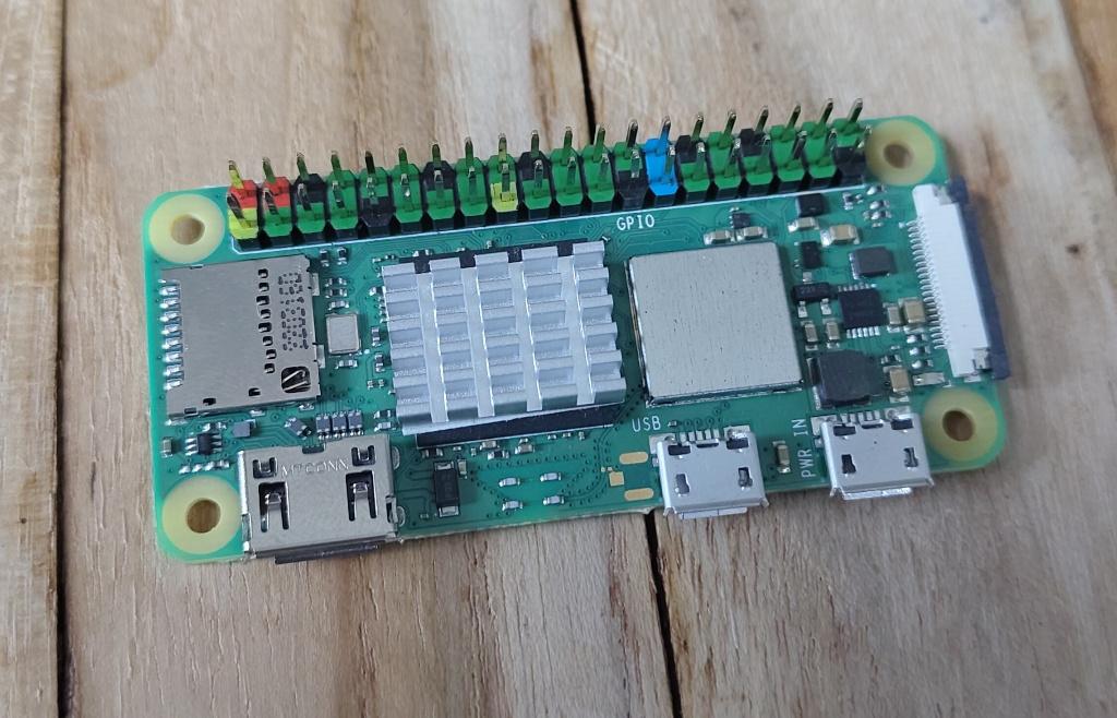 Raspberry pi zero 2 met header, Hobby en Vrije tijd, Elektronica-componenten, Ophalen of Verzenden, Gebruikt