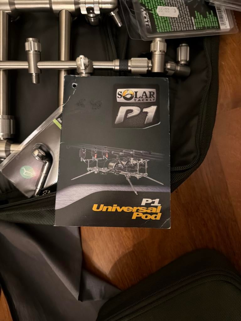 Solar Tackle P1 Universal Pod - Complete set, Ophalen of Verzenden, Zo goed als nieuw, Complete set