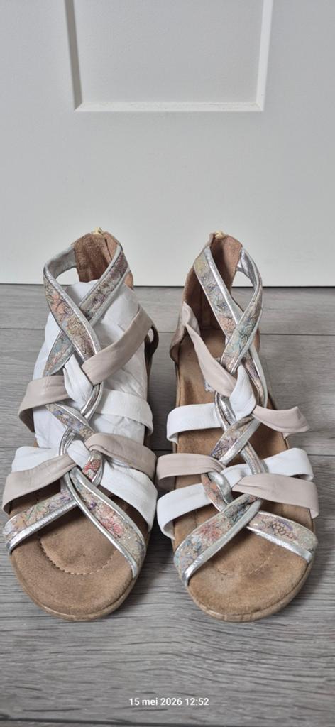 Arriva sandalen met bandjes en rits, maat 43, Kleding | Dames, Schoenen, Arriva, Overige kleuren, Zo goed als nieuw, Sandalen of Muiltjes