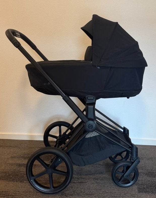 Cybex Priam 4 Platinum Moon Black compleet - als nieuw, Gebruikt, Met reiswieg, Ophalen, Kinderwagen
