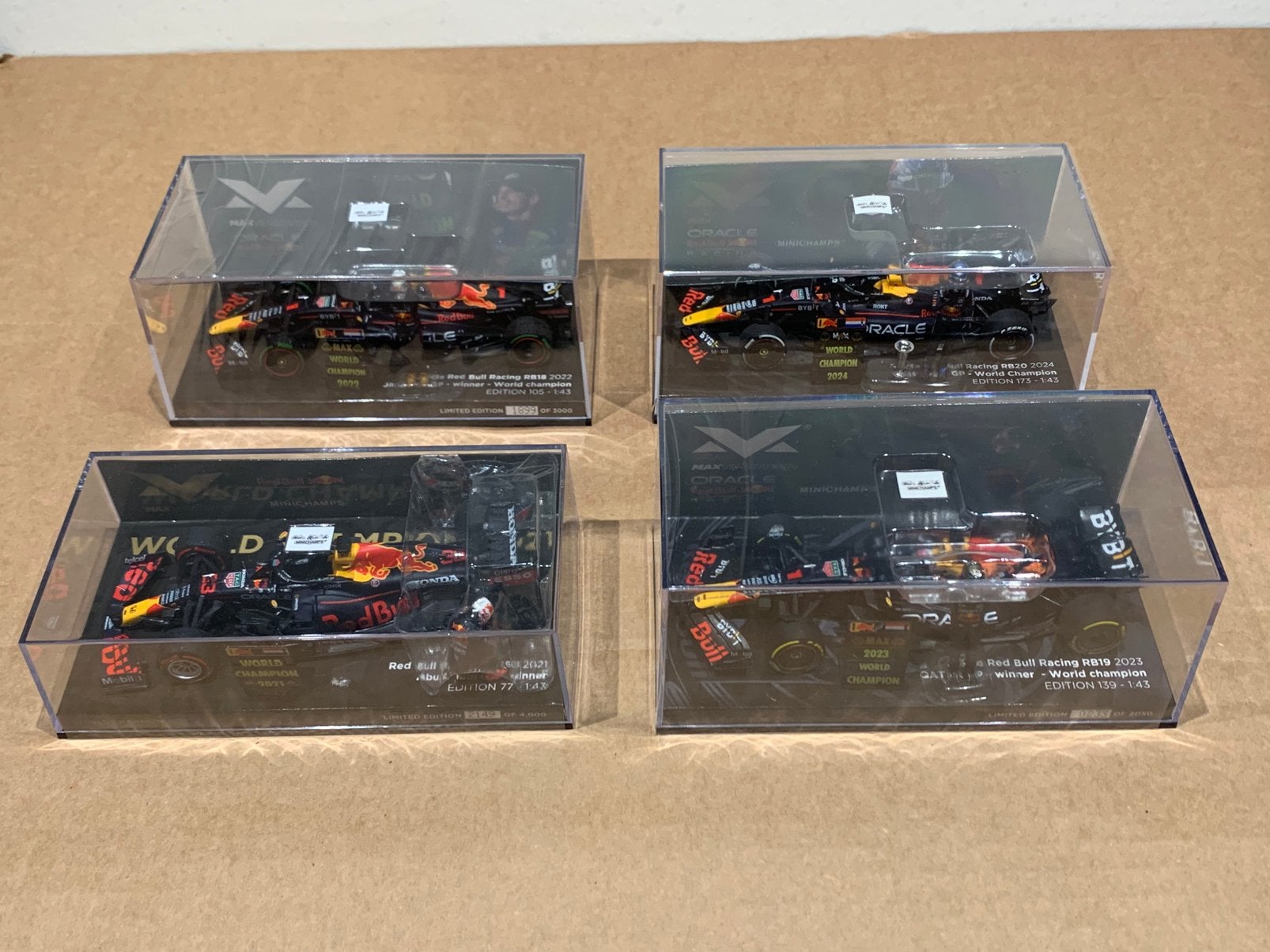 4x 1:43 Max Verstappen World Champion 2021 2022 2023 2024, Ophalen, Nieuw, Formule 1