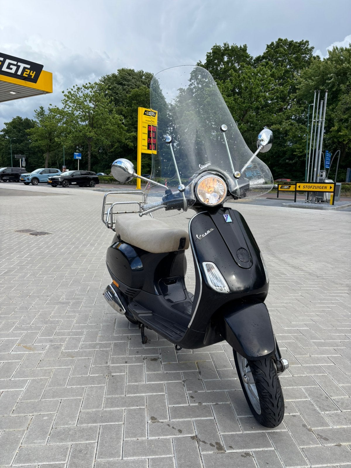 Vespa LX50 4t brom bouwjaar 2006, Fietsen en Brommers, Ophalen, Gebruikt