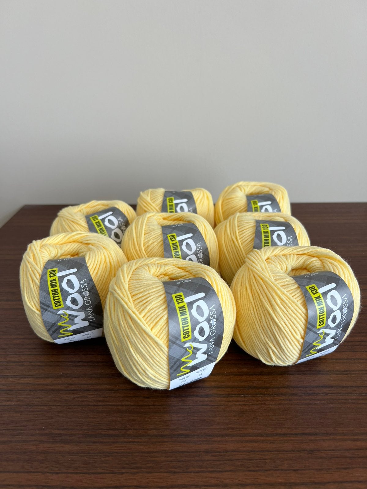 Lana Grossa mc Wool zachtgeel kleur 155, Hobby en Vrije tijd, Ophalen of Verzenden, Zo goed als nieuw, Breien of Haken, Wol of Garen