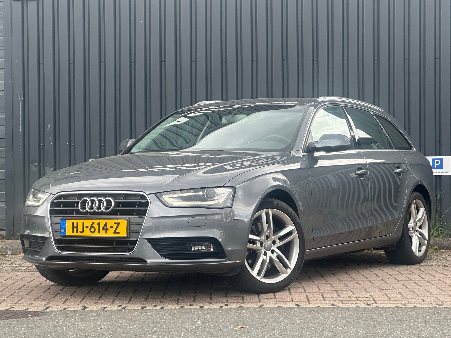 Audi A4 Avant 1.8 TFSI Advance, Auto's, Audi, Voorwielaandrijving, Stof, Gebruikt, 4 cilinders