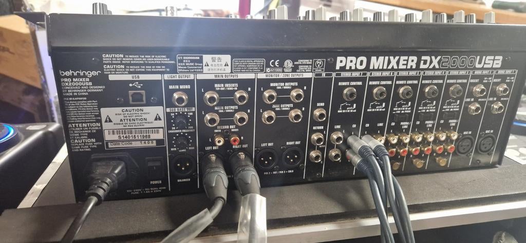 Behringer PRO MIXER DX2000USB DJ Mixer, Ophalen of Verzenden, Gebruikt, 5 tot 10 kanalen, Microfooningang