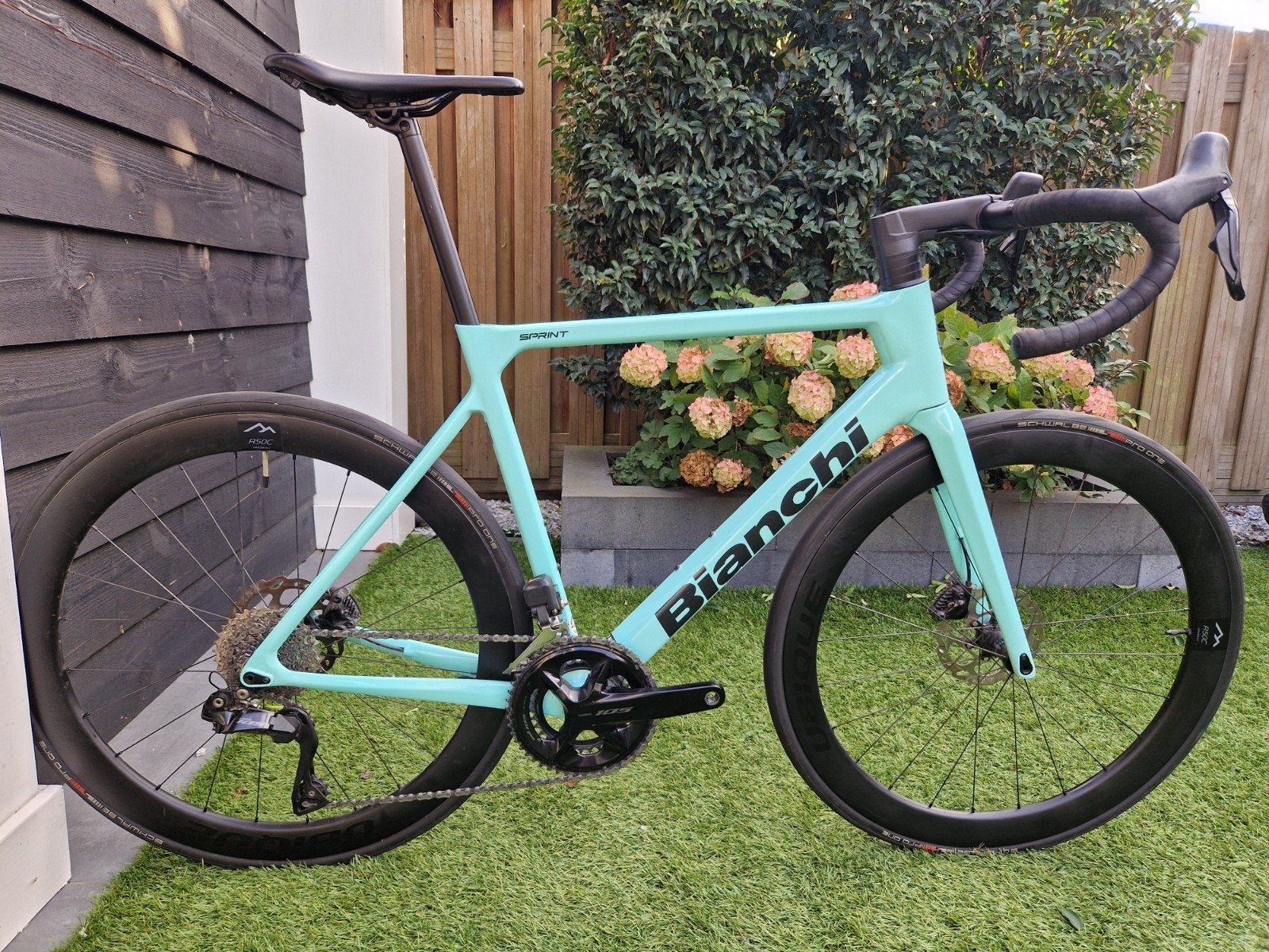Bianchi Sprint Di2 maat 57, zgan, Fietsen en Brommers, 28 inch, Carbon, Heren, Zo goed als nieuw
