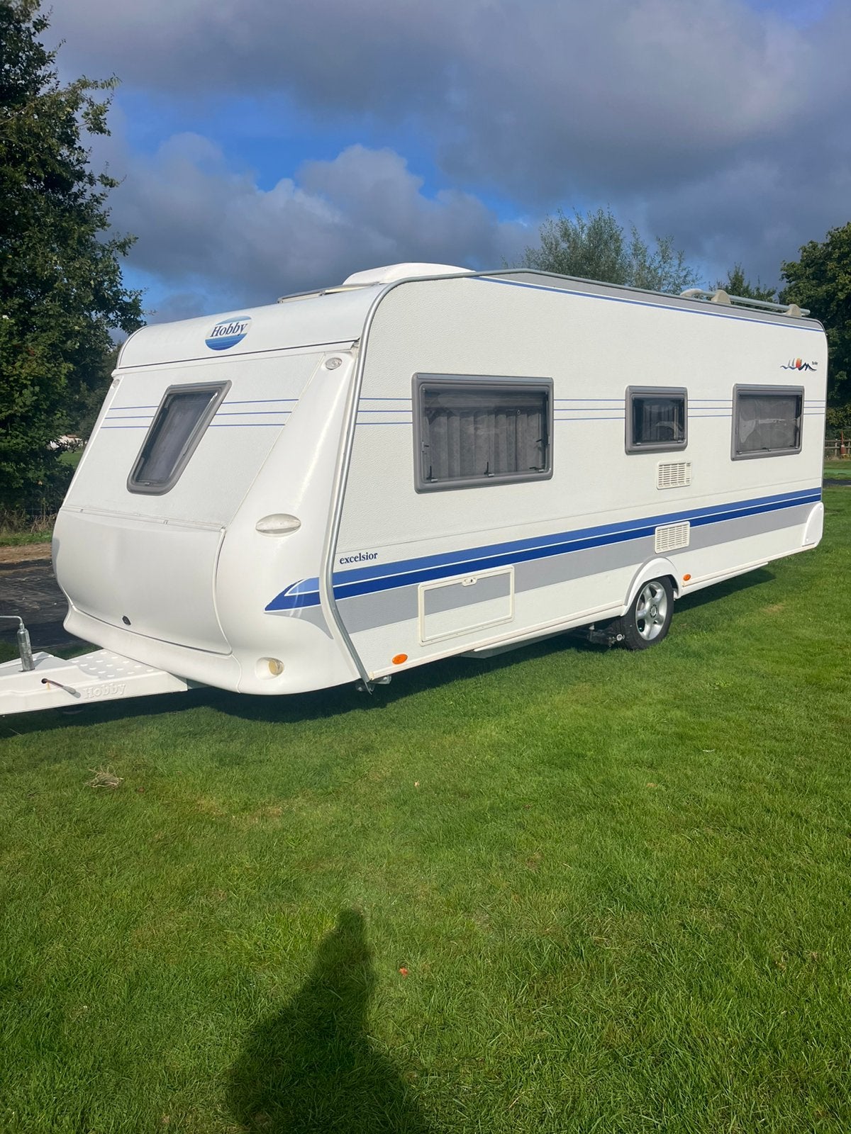Hobby 560 UF Excelsior met volautomatische Mover en Airco., Caravans en Kamperen, Rondzit, Frans bed, Particulier, 5 tot 6 meter