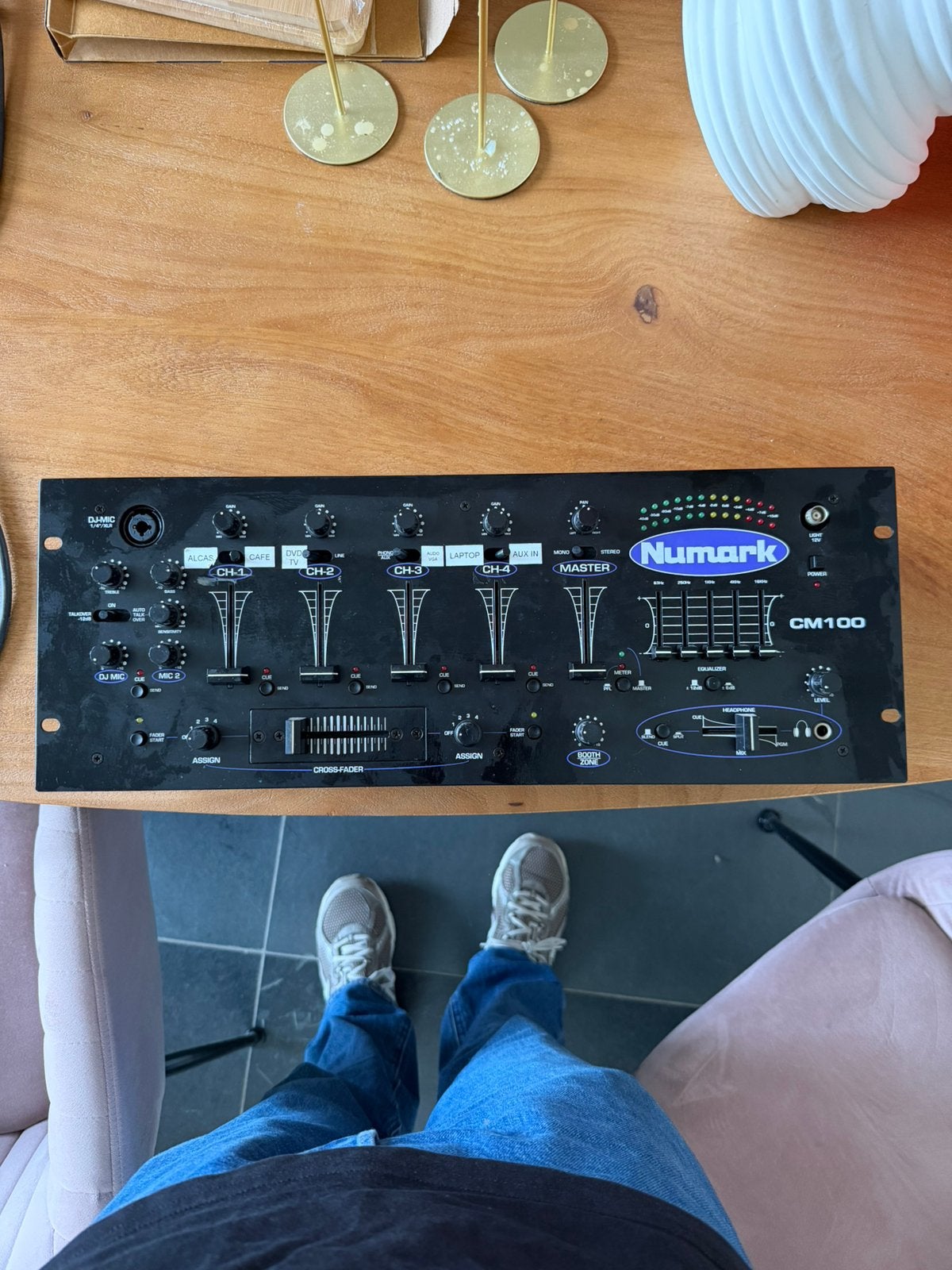 Numark CM100 mengpaneel, Ophalen of Verzenden, Gebruikt, Minder dan 5 kanalen, Microfooningang