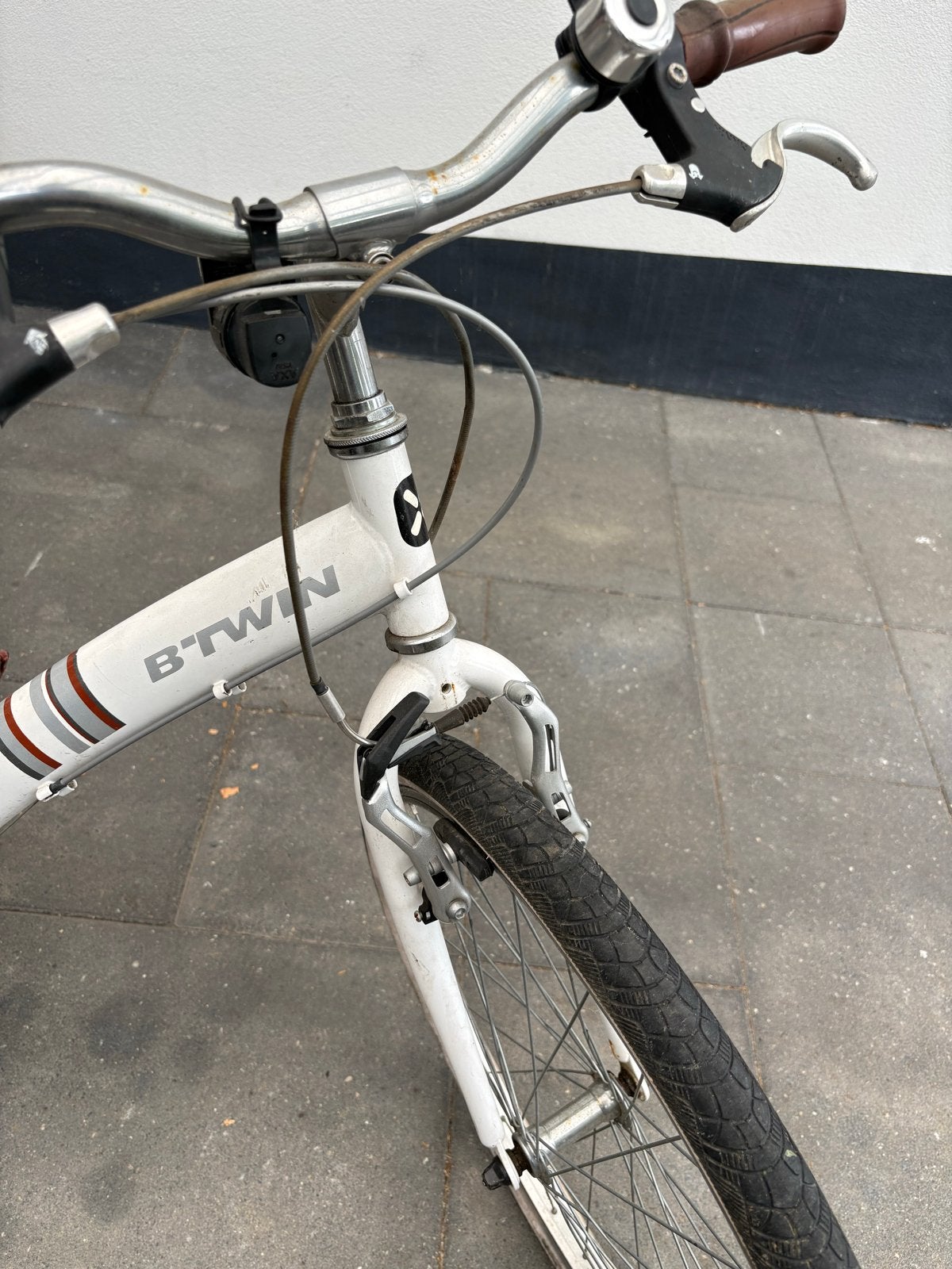 Oude B'TWIN fiets 24 inch met 5 versnellingen, Minder dan 45 cm, Ophalen, Gebruikt, Overige merken
