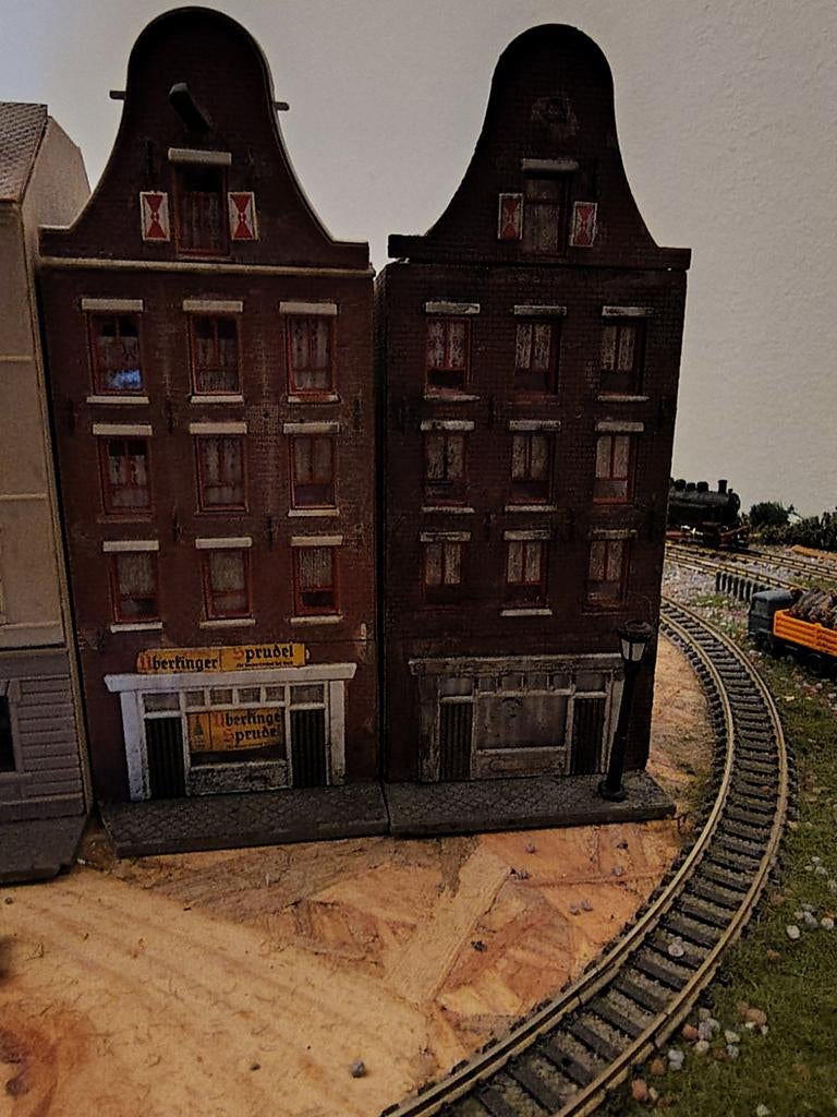 Rechter huis n spoor teab dille en kamille, Ophalen of Verzenden, Gelijkstroom of Wisselstroom, Brug, Tunnel of Gebouw, Overige merken