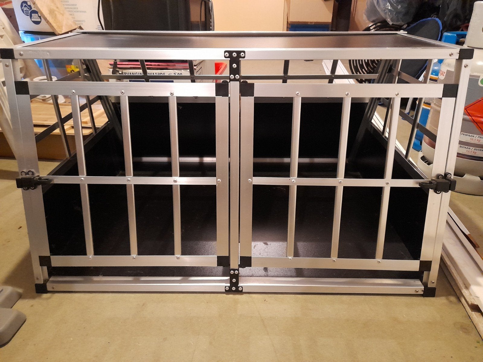 Autobench hond t-roc, Dieren en Toebehoren, Ophalen, Zo goed als nieuw