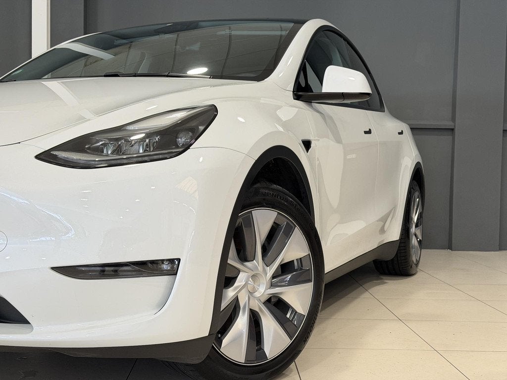 Tesla Model Y Long Range AWD 75 kWh | Trekhaak | SOH 91,7% |, Automaat, Stof, Gebruikt, 495 min