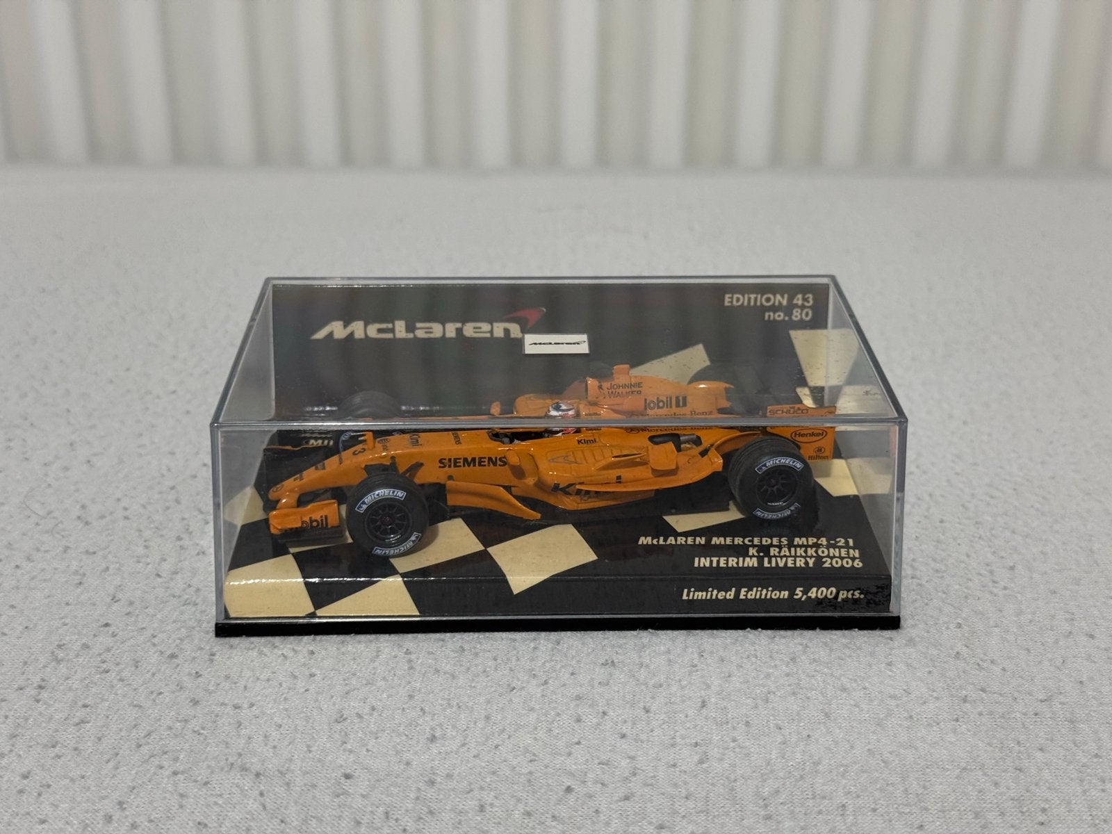 1:43 McLaren Mercedes MP4-21 Raikkonen Minichamps, Ophalen of Verzenden, Zo goed als nieuw, Auto, MiniChamps