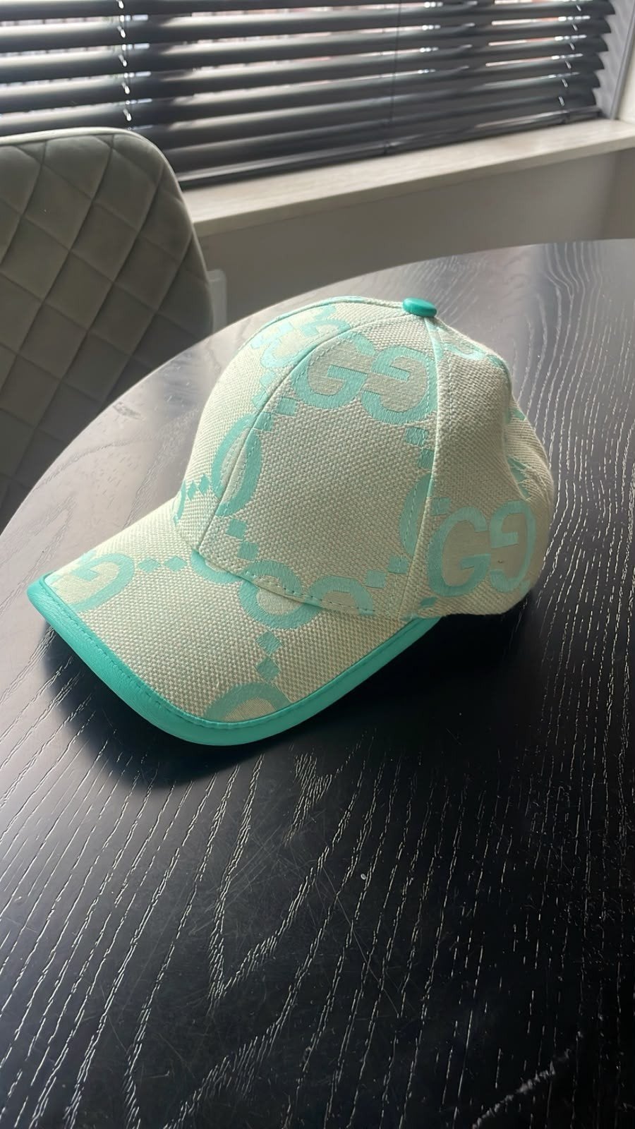Witte/Mintgroene Jumbo Gucci Pet, Nieuw, Pet, Gucci, One size fits all