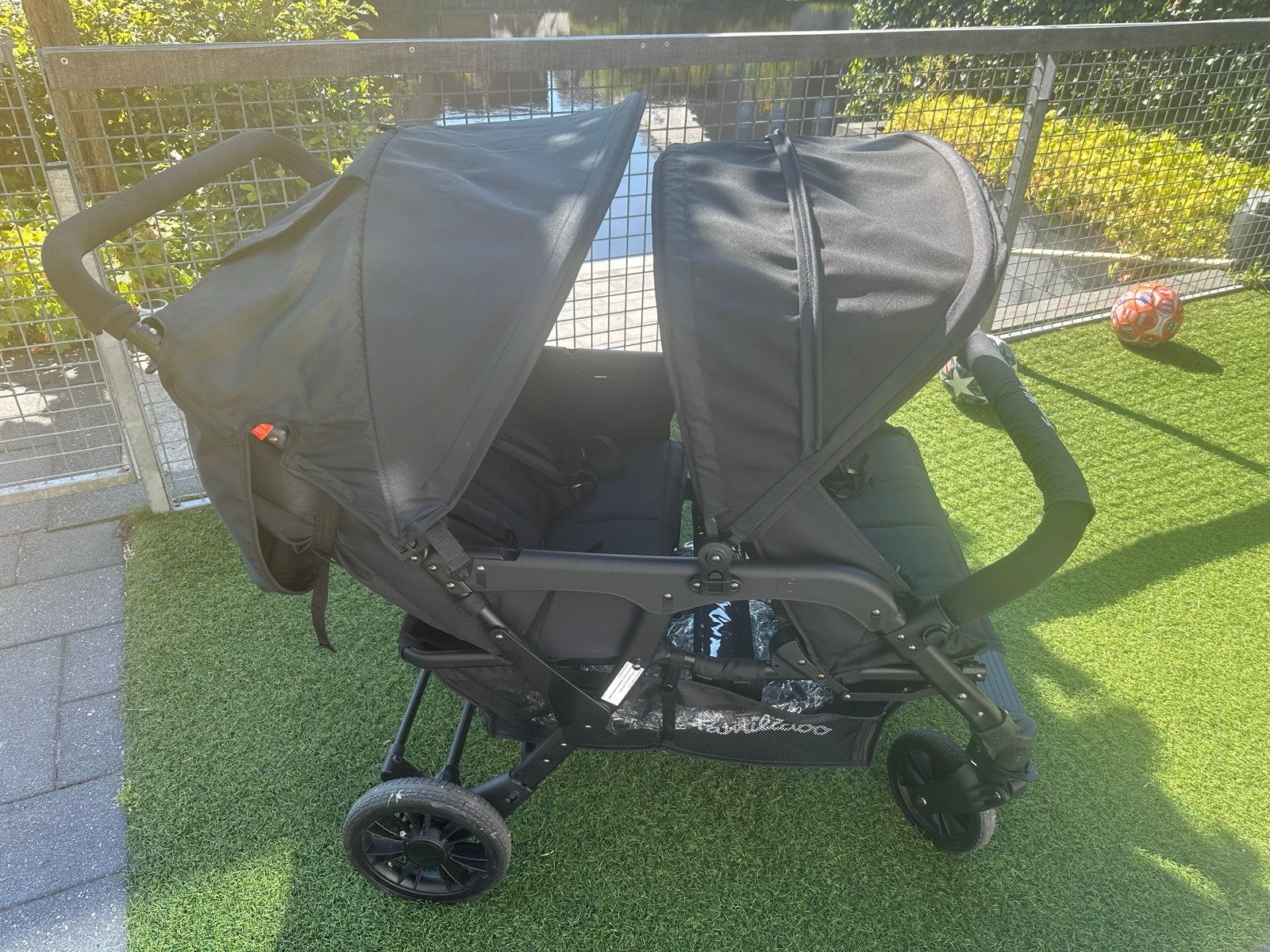 Familidoo 4-ling Kinderwagen - Zwart, Gebruikt, Duowagen, Ophalen, Kinderwagen