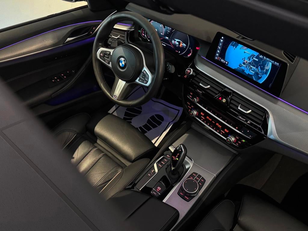 BMW 5-serie Touring 520i M SPORT Night ed. |H/K|HUD|360CAMER, Automaat, 1998 cc, Achterwielaandrijving, Gebruikt