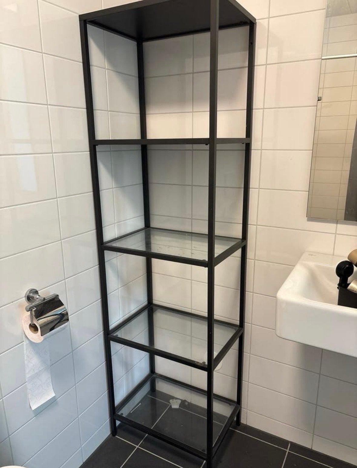 Ikea stellingskast zwart met glazen planken, Ophalen, Zo goed als nieuw