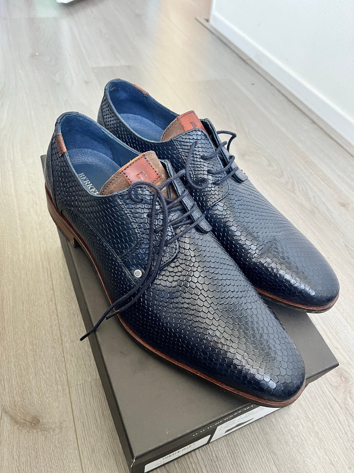 Berkelmans herenschoenen, maat 46, donkerblauw, Ophalen of Verzenden, Zo goed als nieuw, Blauw, Veterschoenen