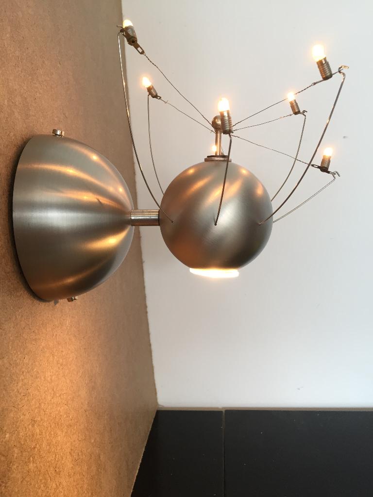 Orkje wandlamp, Ophalen of Verzenden, Zo goed als nieuw, Metaal, Modern design