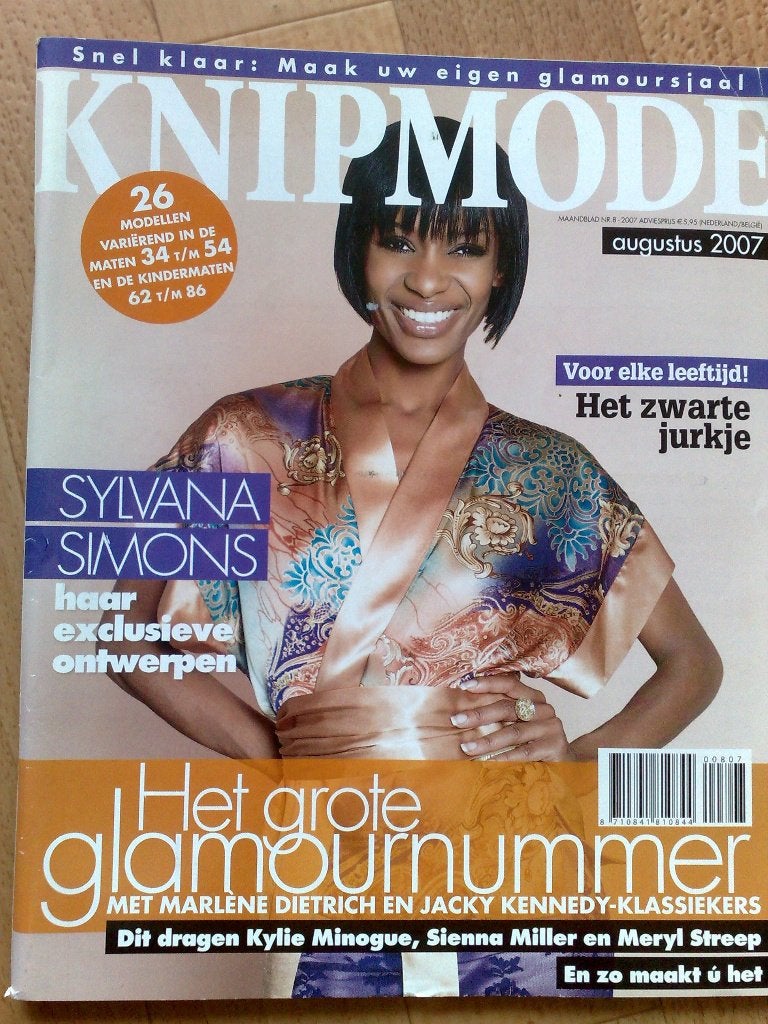 Knipmode augustus 2007 , het grote glamour nummer, Hobby en Vrije tijd, Verzenden, Zo goed als nieuw, Vrouw, Knipmode