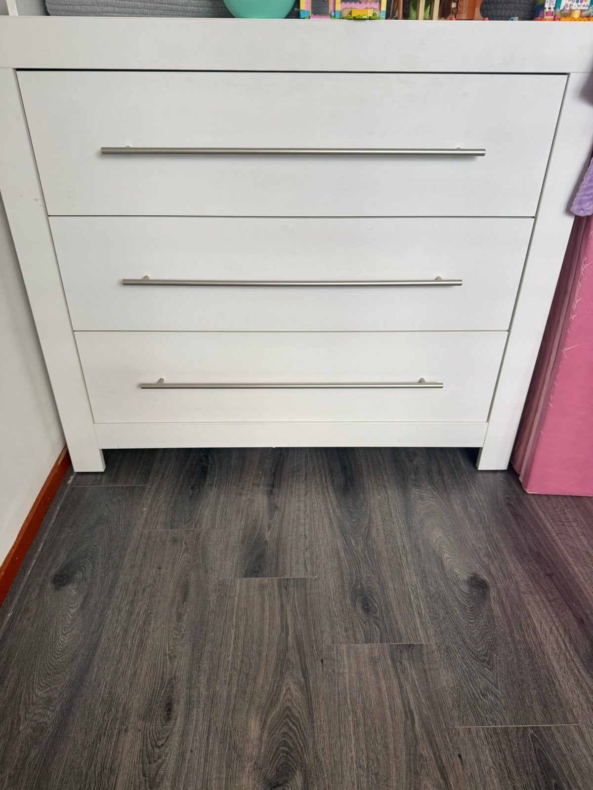 Baby commode + wandrek, Kinderen en Baby's, Kinderkamer | Complete kinderkamers, Ophalen, Zo goed als nieuw, Jongetje of Meisje