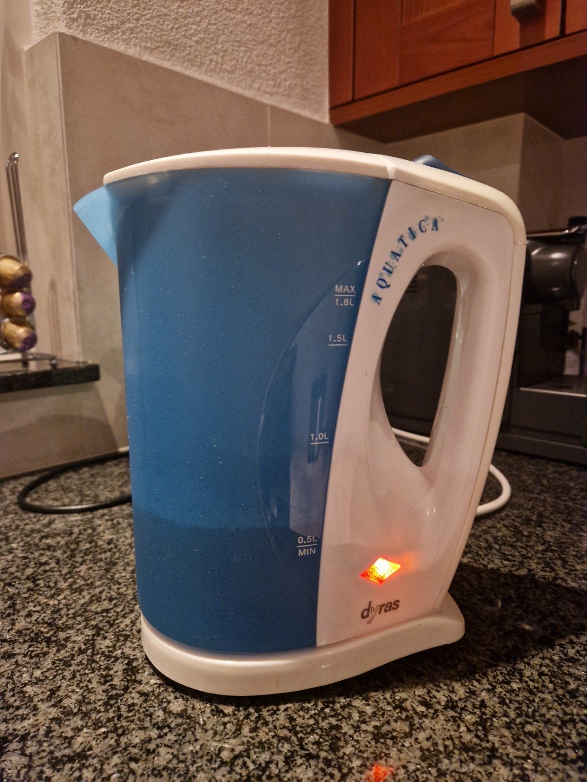 Aquatica Dyras Waterkoker - 1.8L, 1 tot 2 liter, Ophalen, Gebruikt
