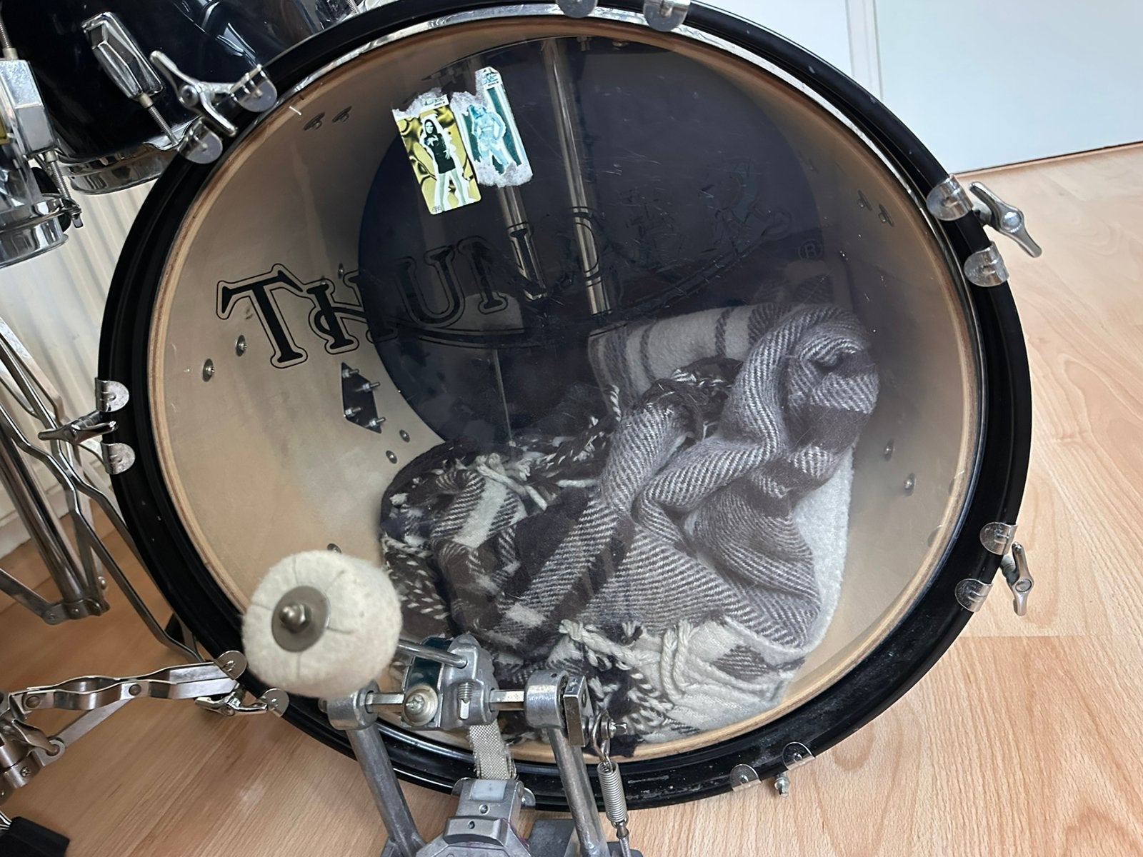 Foto 3 van Thunder junior drumstel